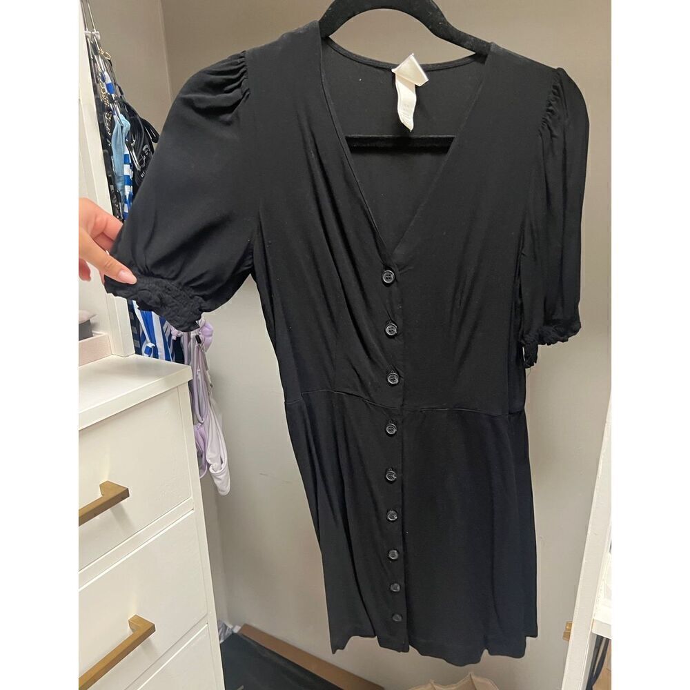 H&M short puff sleeve black button front v-neck dress size XS Length 32”